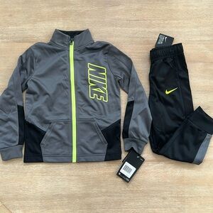 Nike Toddler Boy Activewear Set Track Jacket Joggers 4T